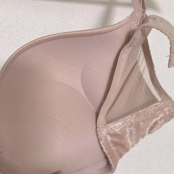 VICTORIA’S SECRET LACE PINK FUZZY PUSH UP PADDED BRA - Picture 7 of 10